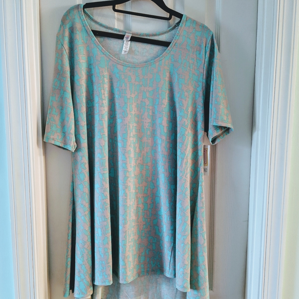Lularoe Perfect Tee, NWT Grey & Seafoam sz L